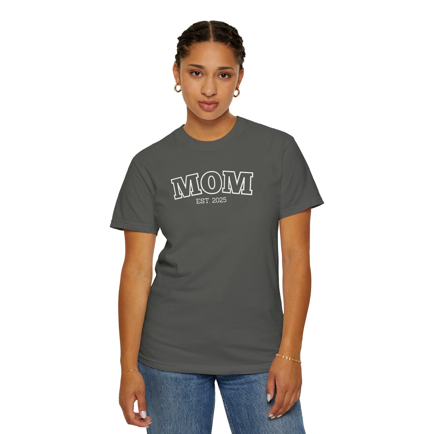 Personalized Mom T-shirt - White Logo