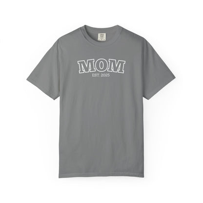 Personalized Mom T-shirt - White Logo