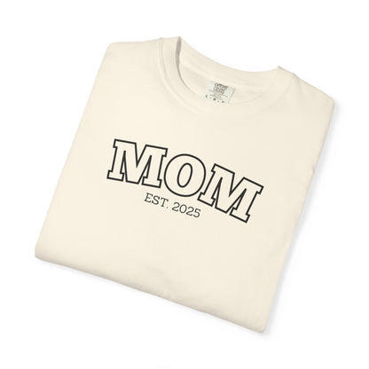 Personalized Mom T-shirt - Black Logo