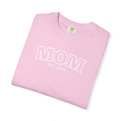 Personalized Mom T-shirt - White Logo