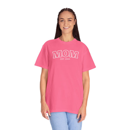 Personalized Mom T-shirt - White Logo